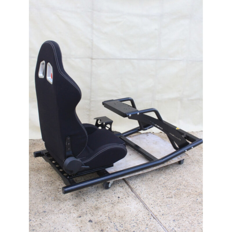 Thrustmaster ロッソモデロ GTD-RSの画像1