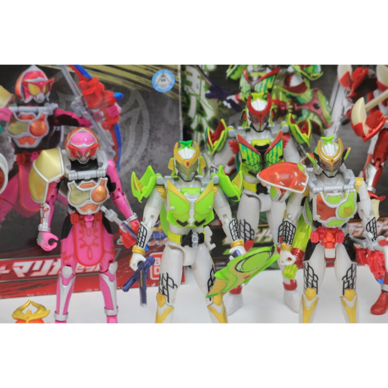 BANDAI 仮面ライダーガイム アームズチェンジシリーズの画像1