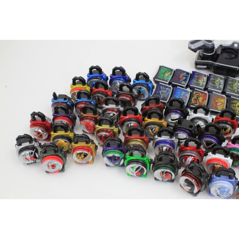 BANDAI バンダイ 仮面ライダー鎧武 DXシリーズの画像1