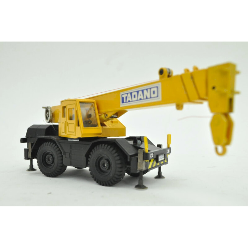 TADANO ROUGH TERRAIN CRANESの画像1