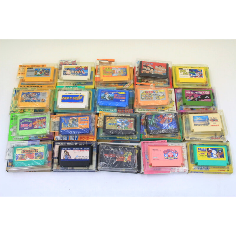 Nintendo ファミリーコンピューター本体 ソフトの画像1