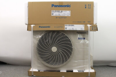 Panasonic パナソニック 2.5kW ルームエアコン CS-251DFL-Wの買取り品の画像