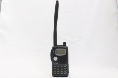 icom  特定小電力トランシーバー 4バンド+FM [IC-T81]の買取り品の画像