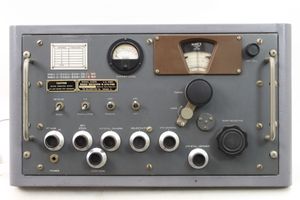 THE HALLICRAFTERS RADIO RECEIVER R-274 FRRの買取り品の画像