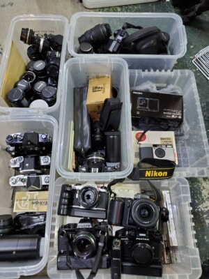 京都市南区の遺品買取 フィルムカメラ、レンズをまとめての買取実績