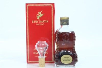 REMY MARTIN レミーマルタン NAPOLEON　700mlの買取り品の画像