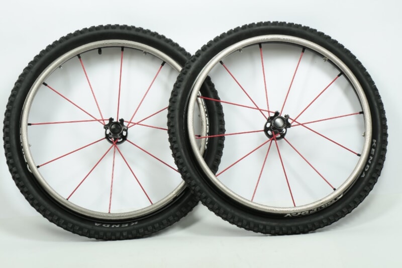SPINERGY ・ 車椅子用ホイールセット KENDA NEVEGAL NMの画像1